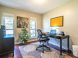 513 Denise Dr Sw, Decatur, Al 35603 in Decatur, AL (Photo 4 of 12)