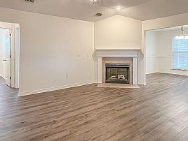 16648 Vanilla Dr, Foley, Al 36535 in Foley, AL (Photo 5 of 12)