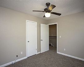 905 Rich Rd, Birmingham, Al 35215 in Birmingham, AL (Photo 5 of 11)