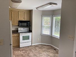 819 Crestview Dr, Madison, Al 35758 in Madison, AL (Photo 12 of 12)