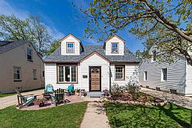 4707 N Elkhart Ave, Whitefish Bay, Wi 53211 in Whitefish Bay, WI