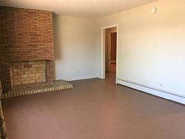 Excellent 2 Bedroom  in Albuquerque, NM (Photo 10 of 12)