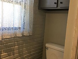 Excellent 2 Bedroom  in Albuquerque, NM (Photo 5 of 12)