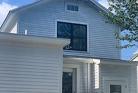 74 Sea St, New Haven, Ct 06519 in New Haven, CT (Photo 2 of 6)