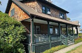 9 Ridge Rd, Groton, Ct 06340 in Groton, CT (Photo 3 of 9)