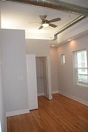 Charming 2 Bedroom Home  in Forest Park, IL (Photo 5 of 7)