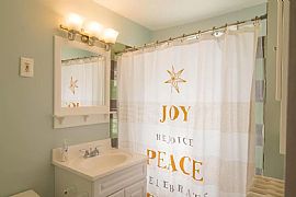 Amazing 2 Bedroom Home  in Forest Park, IL (Photo 4 of 8)