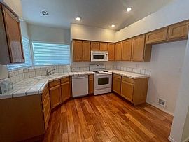 4834 Vista Mountain Dr, Sparks, Nv 89436 in Sparks, NV (Photo 6 of 12)