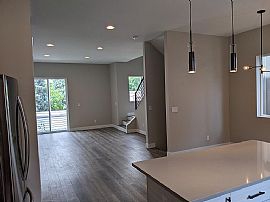 Beautiful 3bedroom Available For Rent in Arvada, CO (Photo 10 of 12)