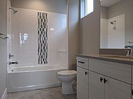 Beautiful 3bedroom Available For Rent in Arvada, CO (Photo 11 of 12)