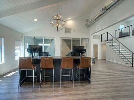 17249 N 7th St, Phoenix, Az 85022 in Phoenix, AZ (Photo 2 of 12)