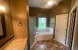 1007 Nw 104th Ter, Gainesville, Fl 32606 in Gainesville, FL (Photo 9 of 9)