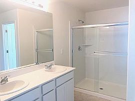 Beautifull 4bedroom Available For Rent in Sacramento, CA (Photo 4 of 4)