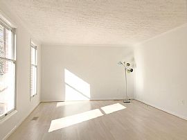 4025 Fragile Sail Way, Ellicott City, Md 21042 in Ellicott City, MD (Photo 11 of 12)