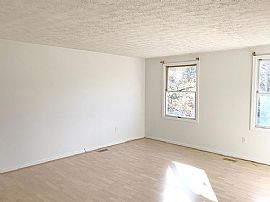 4025 Fragile Sail Way, Ellicott City, Md 21042 in Ellicott City, MD (Photo 5 of 12)