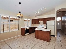9842 W Runion Dr, Peoria, Az 85382 in Peoria, AZ (Photo 6 of 9)