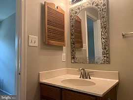 12177 Flag Harbor Dr, Germantown, Md 20874 in Germantown, MD (Photo 4 of 12)