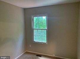 12177 Flag Harbor Dr, Germantown, Md 20874 in Germantown, MD (Photo 6 of 12)