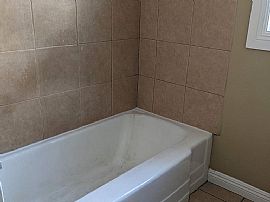 Beautiful 2bedroom 1bathroom Available For Rent in Norwalk, CA (Photo 7 of 7)