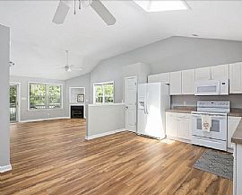 1344 Ocean Pkwy, Berlin, Md 21811 in Berlin, MD (Photo 9 of 12)