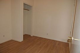 3 Bedrooms / 1 Bath House Available in San Francisco, CA (Photo 3 of 3)