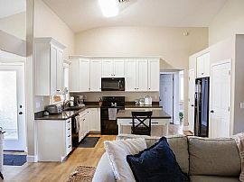 808 E Encinas Ave, Gilbert, Az 85234 in Gilbert, AZ (Photo 3 of 12)