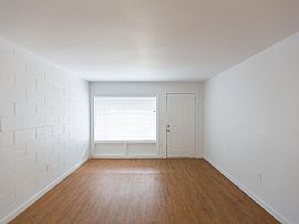 109 E Broadway Rd Apt 39, Tempe, Az 85282 in Tempe, AZ (Photo 2 of 11)