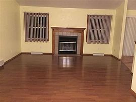 Alamosa Ct, Madison, Wi 53719 in Madison, WI (Photo 3 of 12)