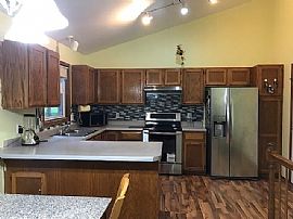 Alamosa Ct, Madison, Wi 53719 in Madison, WI (Photo 4 of 12)