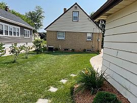 1341 S 96th St, West Allis, Wi 53214 in West Allis, WI (Photo 3 of 12)