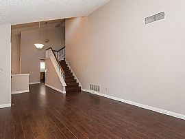 330 Hutchings Ln, Henderson, Nv 89074 in Henderson, NV (Photo 3 of 12)