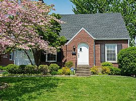 Beaitiful 4bd_2ba Home in Louisville Ready to Move In in Louisville, KY (Photo 1 of 3)