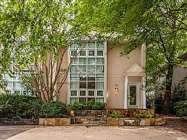 This Is a Beautiful 2bd_2.5ba in Atlanta,Ready to Move In in Atlanta, GA