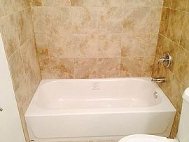 Apartment For Rent in Oak Park, IL