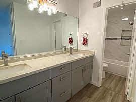 Town House For Rent  in Arcadia, CA (Photo 3 of 9)