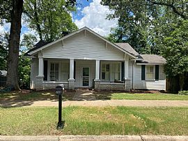 601 Howell St, Florence, Al 35630 in Florence, AL