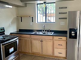 255 E Delano St Unit 2, Tucson, Az 85705 in Tucson, AZ (Photo 2 of 11)