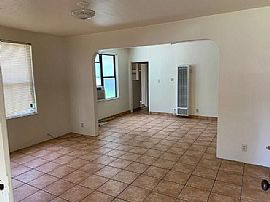 812 S Maple Ave, Tempe, Az 85281 in Tempe, AZ (Photo 2 of 12)