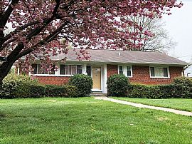 10217 Farnham Dr, Bethesda, Md 20814 in Bethesda, MD