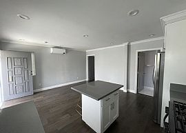 Apartment For Rent  in Los Angeles, CA (Photo 6 of 10)