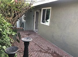 Apartment For Rent  in Los Angeles, CA
