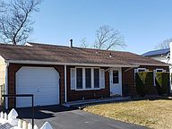 A 3 Bed Room Home Apartment with Two Bathroom in Barnegat, NJ (Photo 2 of 12)