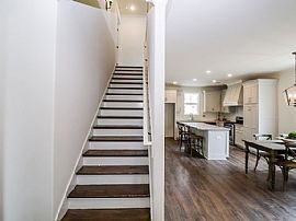 A 3 Bed Room Home Apartment with Three Bath Room in Oxford, MS (Photo 2 of 12)