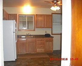 606 N Maple Ave, Marshfield, Wi 54449 in Marshfield, WI (Photo 3 of 12)