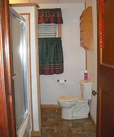 606 N Maple Ave, Marshfield, Wi 54449 in Marshfield, WI (Photo 5 of 12)