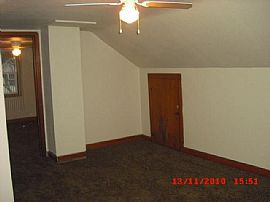 606 N Maple Ave, Marshfield, Wi 54449 in Marshfield, WI (Photo 7 of 12)