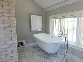 210 N Breese Ter, Madison, Wi 53726 in Madison, WI (Photo 11 of 12)