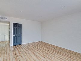 813 E Marlette Ave #2, Phoenix, Az 85014 in Phoenix, AZ (Photo 2 of 12)