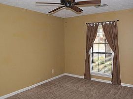 142 Hillabee Ct, Montgomery, Al 36117 in Montgomery, AL (Photo 4 of 9)