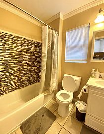 House For Rent  in South San Francisco, CA (Photo 6 of 7)